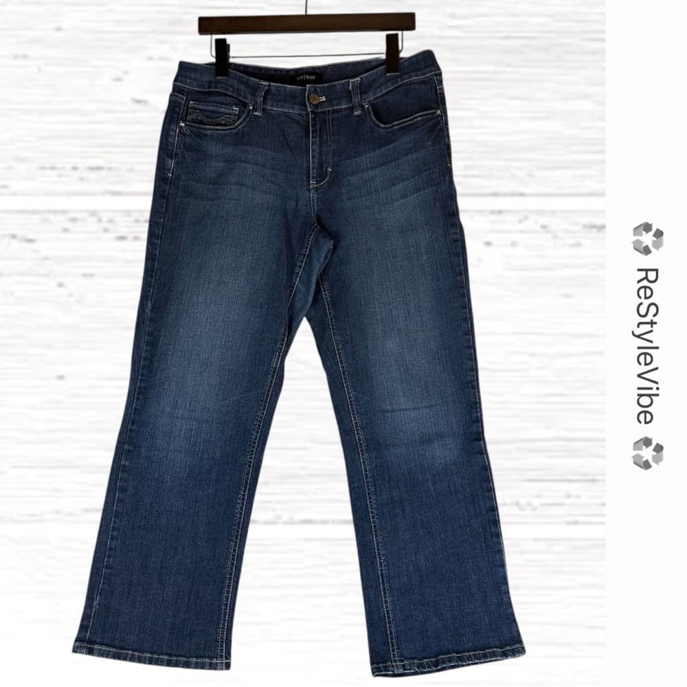 WHITE HOUSE BLACK MARKET Women’s Size 12 Denim Jeans Crop Leg Fit Style Stretch